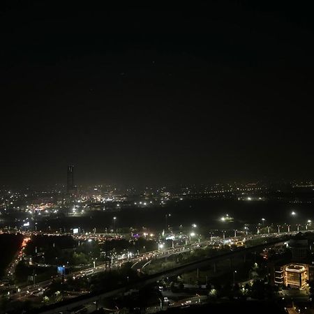 Countryside Luxury Suites - Supernova Noida New Delhi Eksteriør bilde