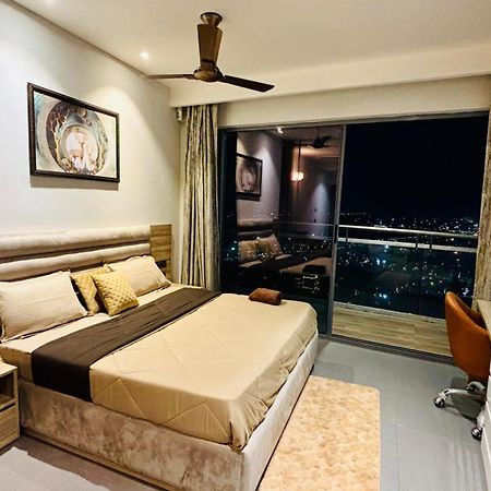 Countryside Luxury Suites - Supernova Noida New Delhi Eksteriør bilde