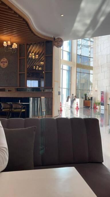 Countryside Luxury Suites - Supernova Noida New Delhi Eksteriør bilde