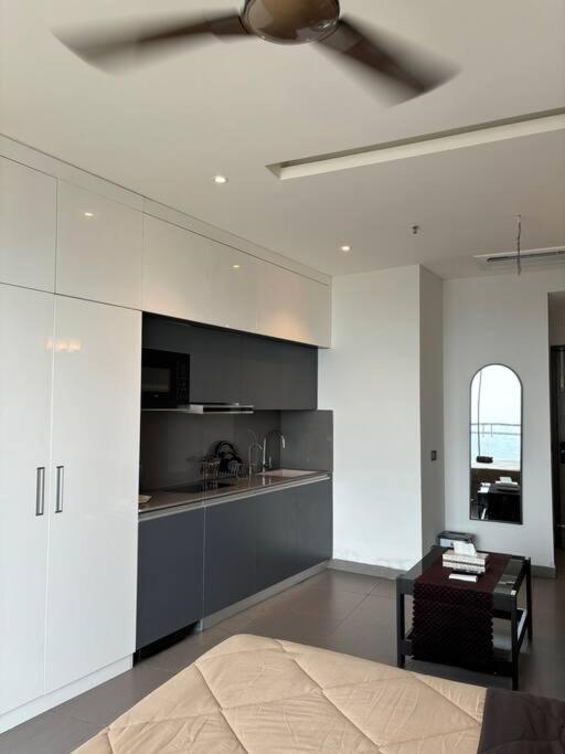 Countryside Luxury Suites - Supernova Noida New Delhi Eksteriør bilde