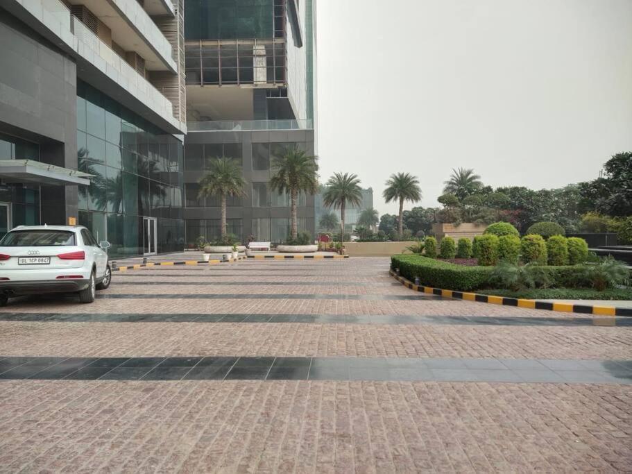 Countryside Luxury Suites - Supernova Noida New Delhi Eksteriør bilde